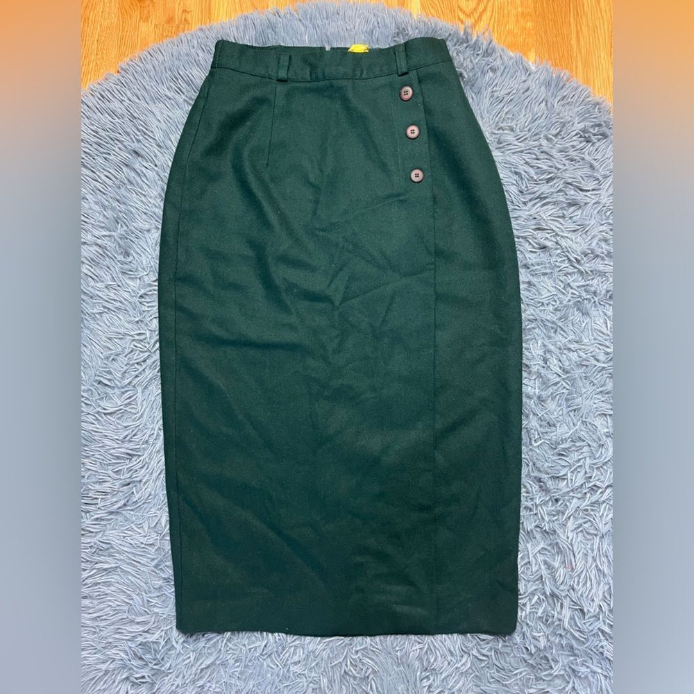 Elegant Green Women's Skirt